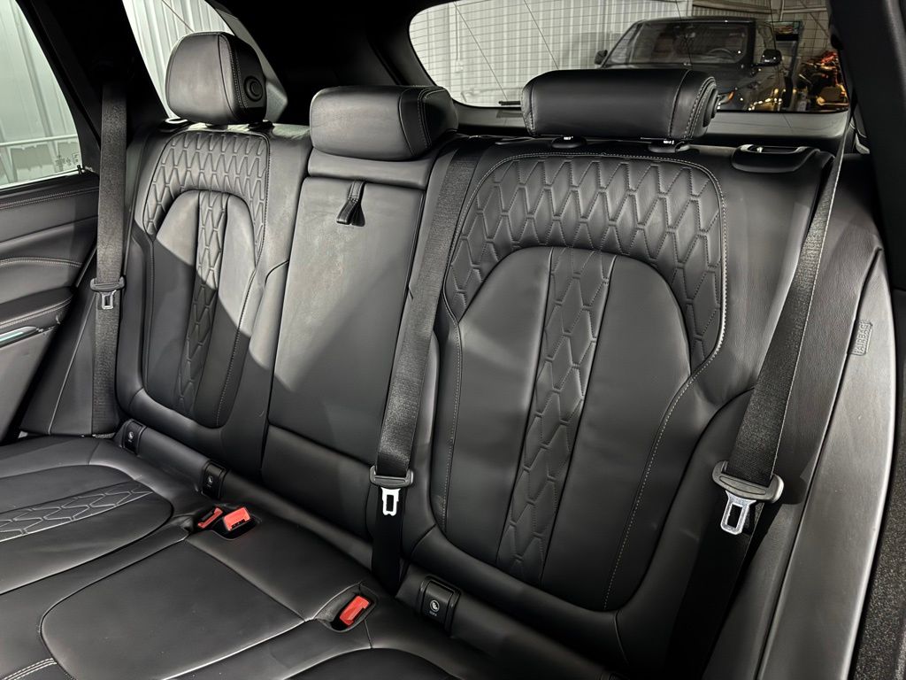 صورة مصغرة 47 لـ 2023 BMW X5 M50I