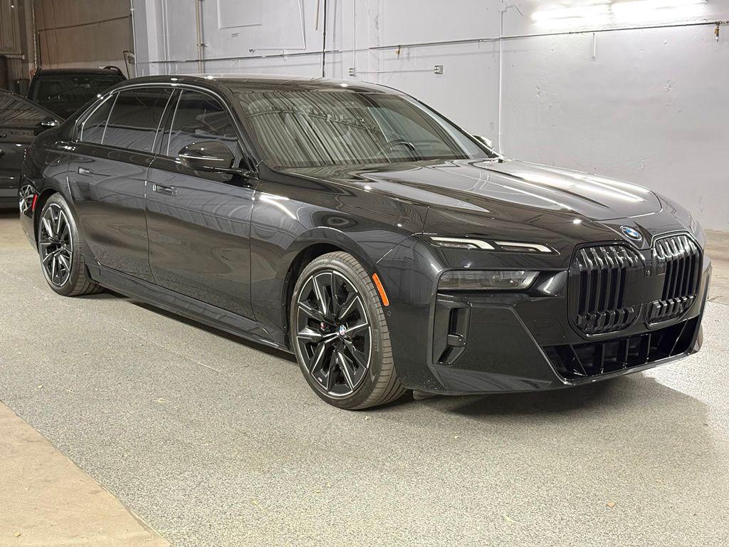 صورة 4 لـ 2023 BMW I7 XDRIVE60