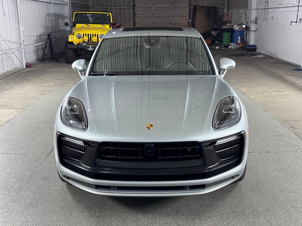 صورة 2 لـ 2022 Porsche MACAN GTS