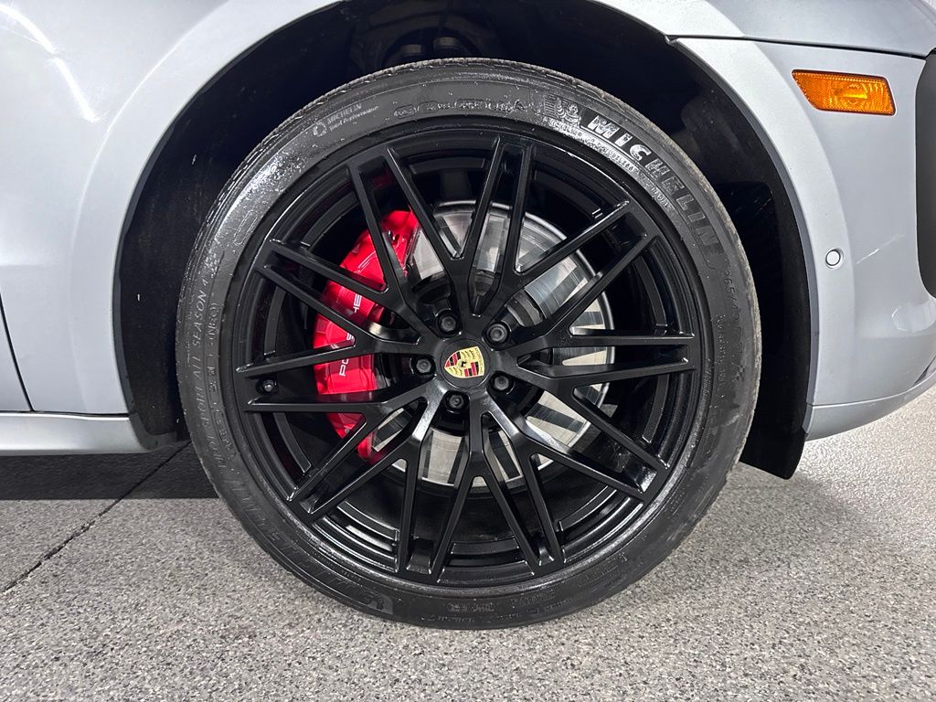 صورة 5 لـ 2022 Porsche MACAN GTS