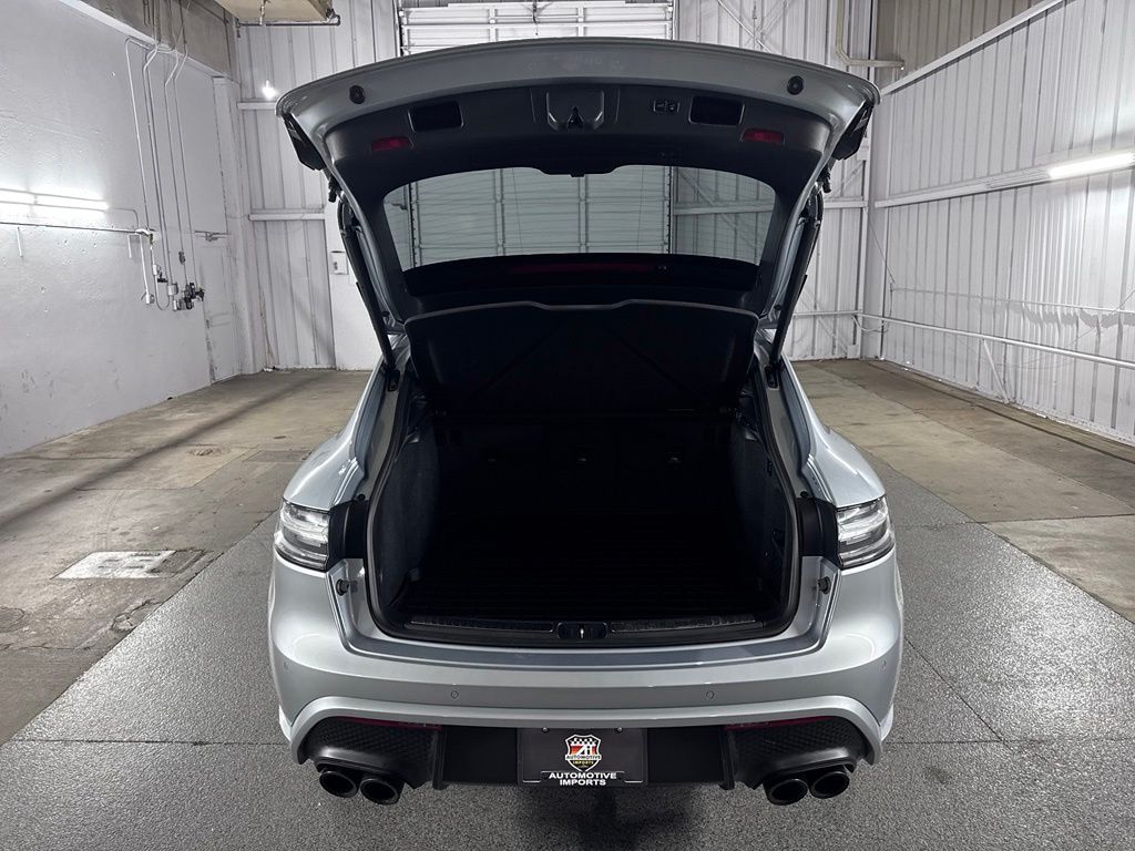 2022 Porsche MACAN GTS thumbnail 53