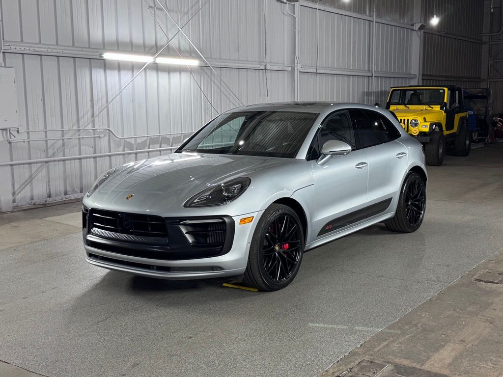 صورة 1 لـ 2022 Porsche MACAN GTS
