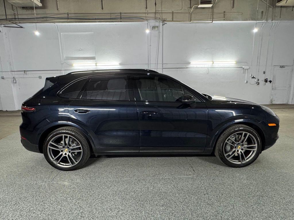 PORSCHE CAYENNE - 10