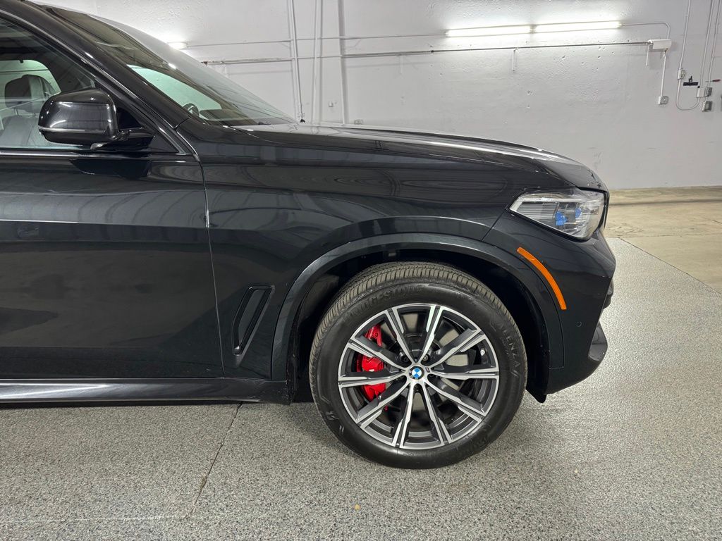صورة 5 لـ 2023 BMW X5 M50I