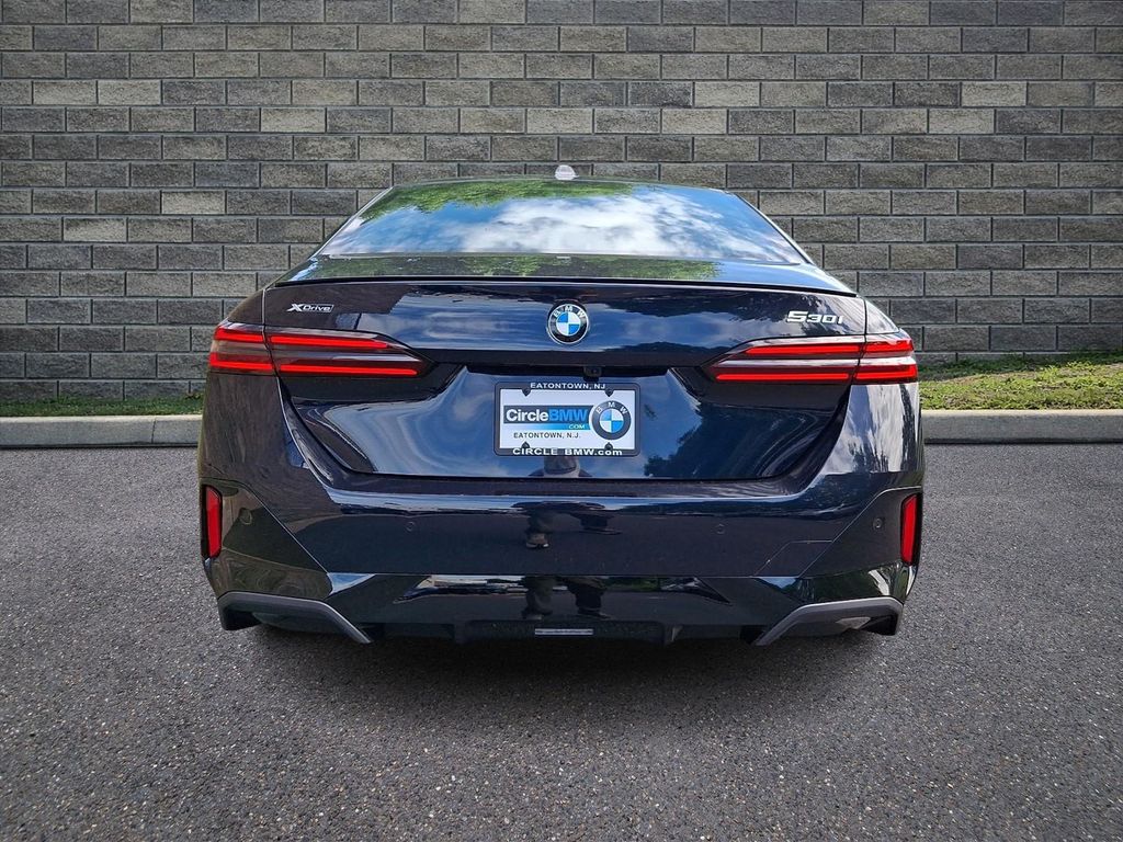 2027 BMW 530 I XDRIVE 照片 5