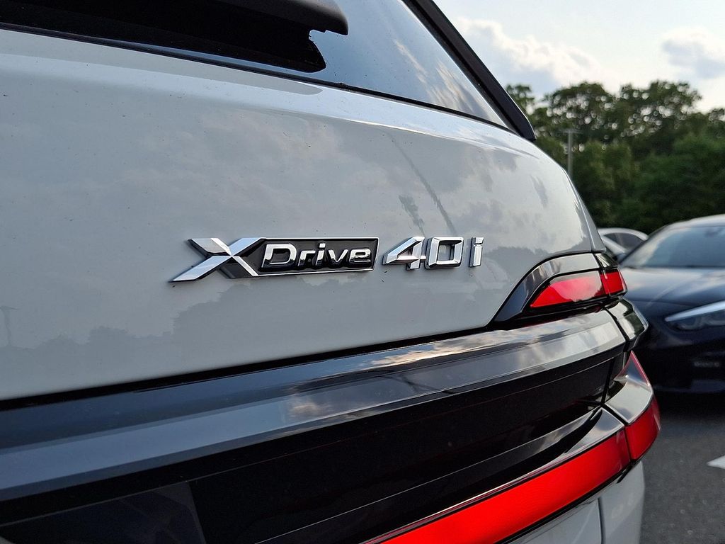 2027 BMW X7 XDRIVE40I thumbnail 21