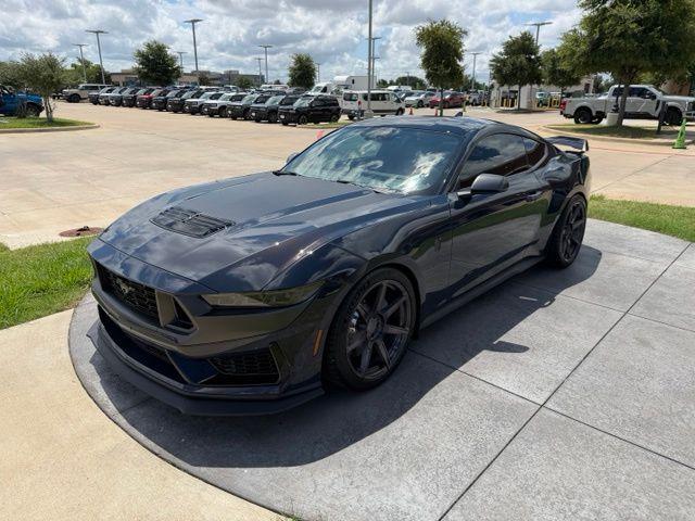 صورة 4 لـ 2025 FORD MUSTANG DARK HORSE