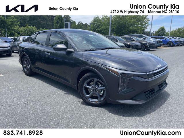 New 2026 Kia K4 LXS