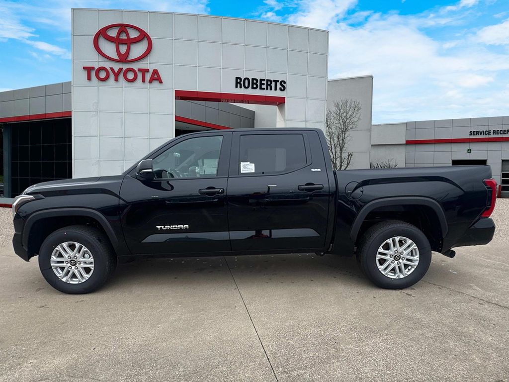 TOYOTA TUNDRA - 4