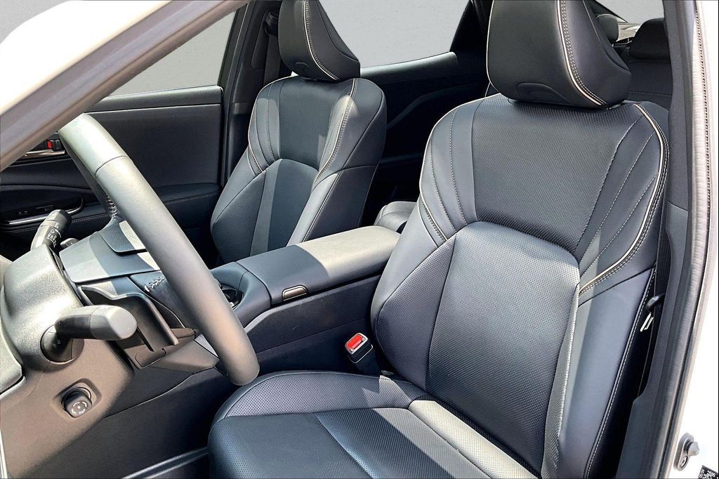2025 Toyota CROWN PLATINUM 缩略图 23