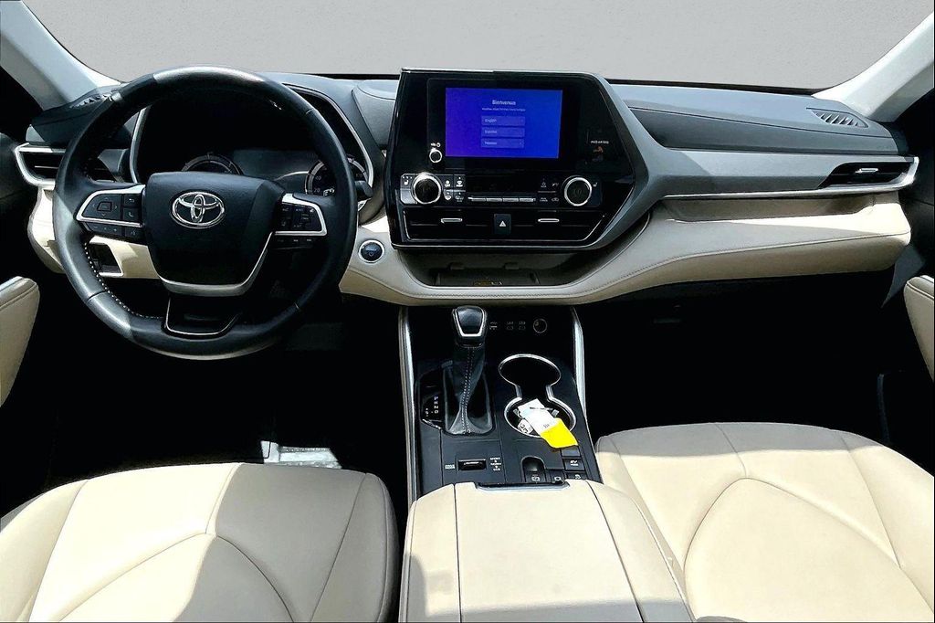 TOYOTA HIGHLANDER - 7