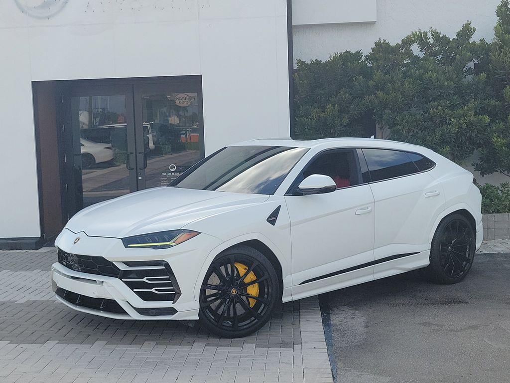 2022 Lamborghini Urus