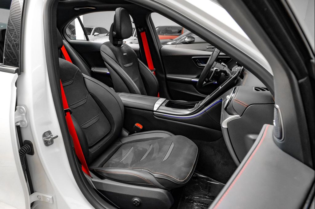 2025 Mercedes-BENZ AMG C 43 4MATIC 缩略图 35