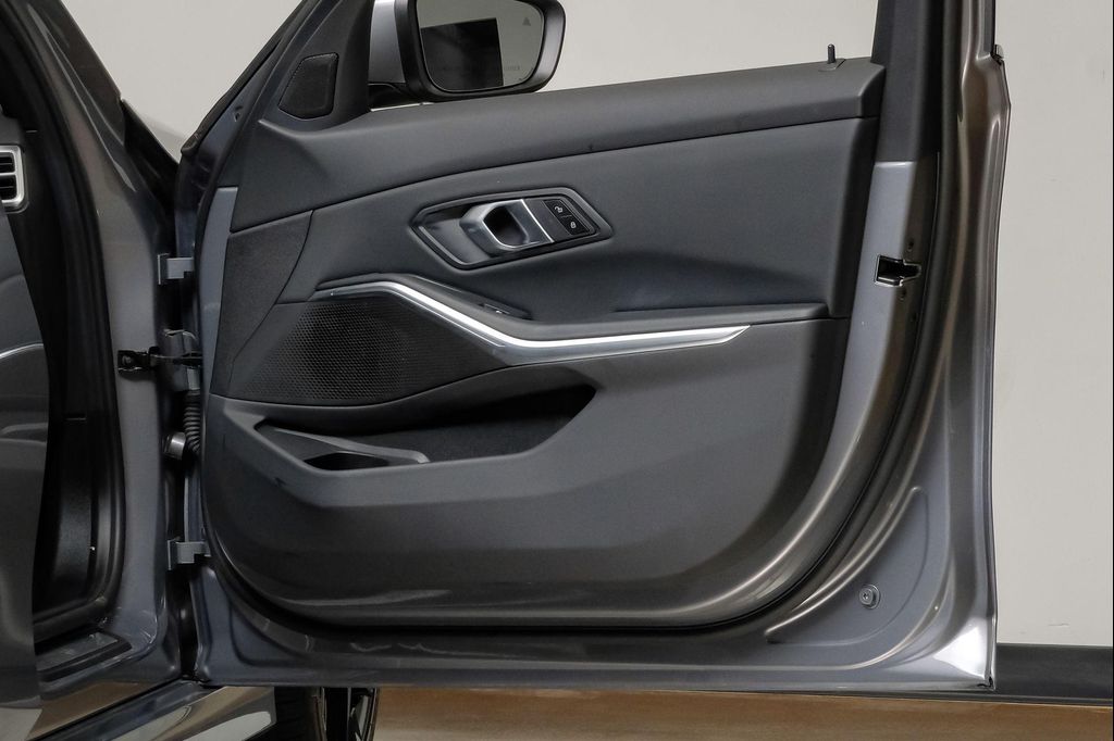 2025 BMW 330 330I — миниатюра 47