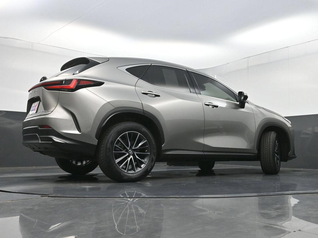 صورة مصغرة 30 لـ 2022 Lexus NX 350 PREMIUM