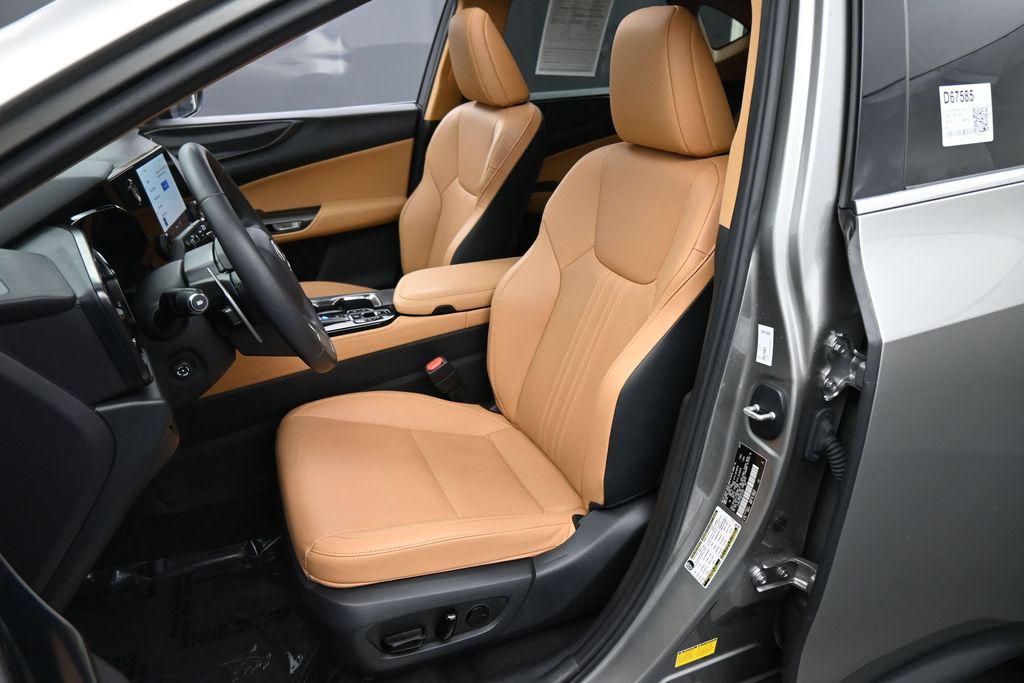 صورة مصغرة 15 لـ 2022 Lexus NX 350 PREMIUM