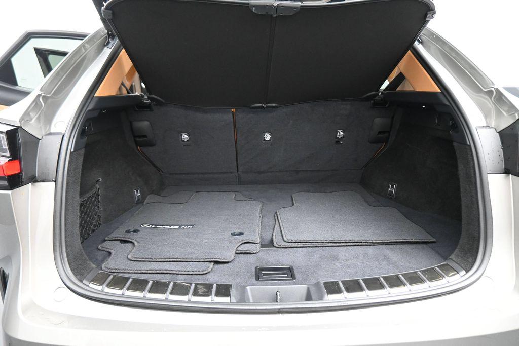 صورة مصغرة 18 لـ 2022 Lexus NX 350 PREMIUM