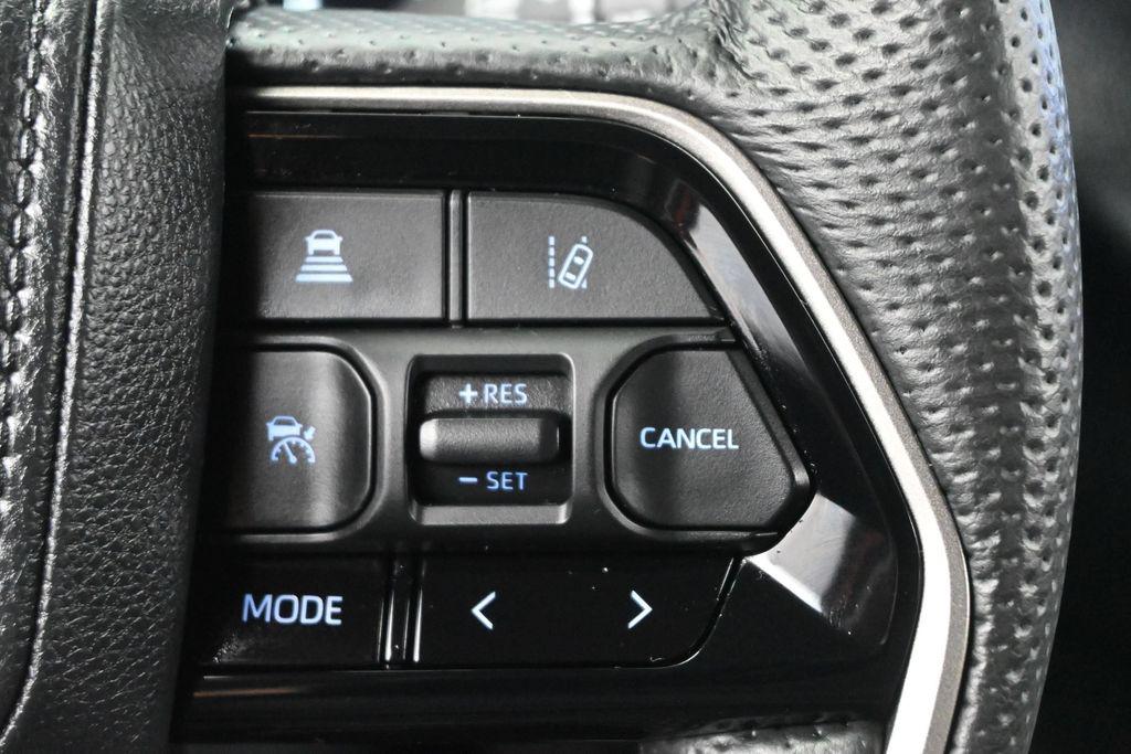 صورة 8 لـ 2024 Toyota TUNDRA SR5
