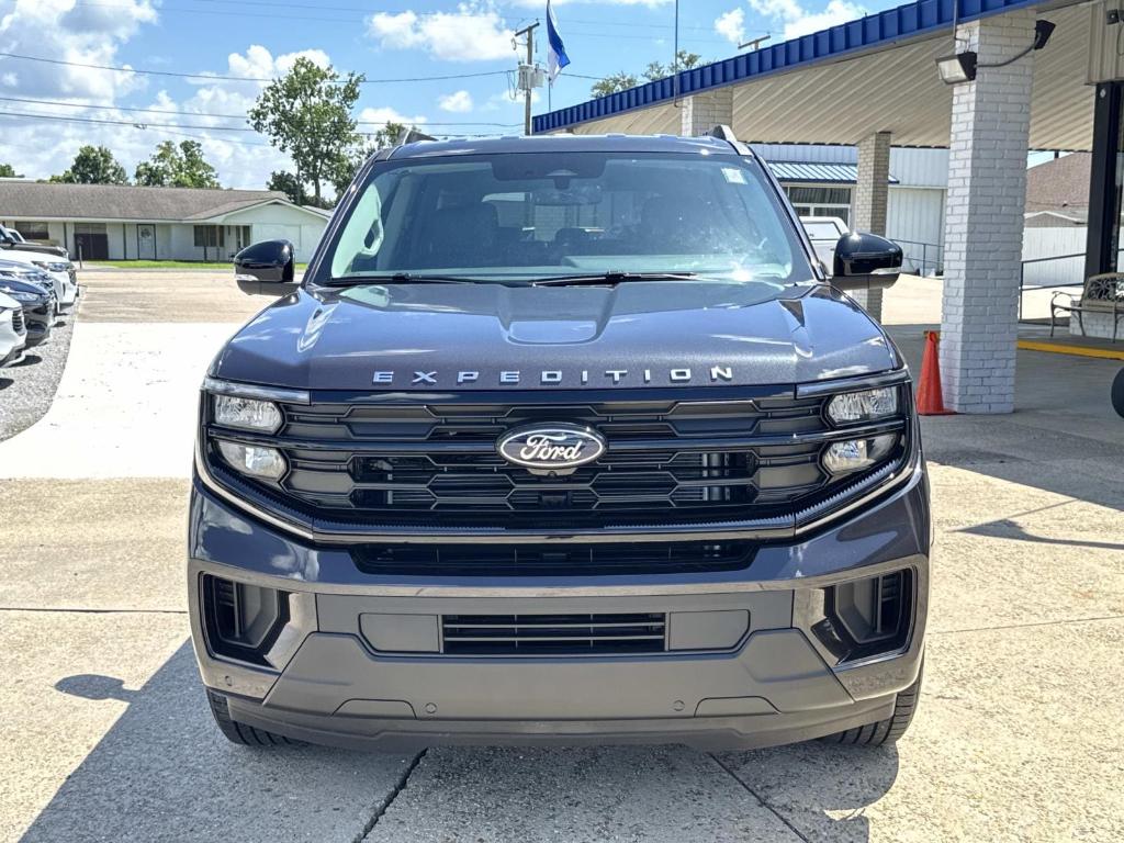 2026 FORD EXPEDITION ACTIVE photo 2