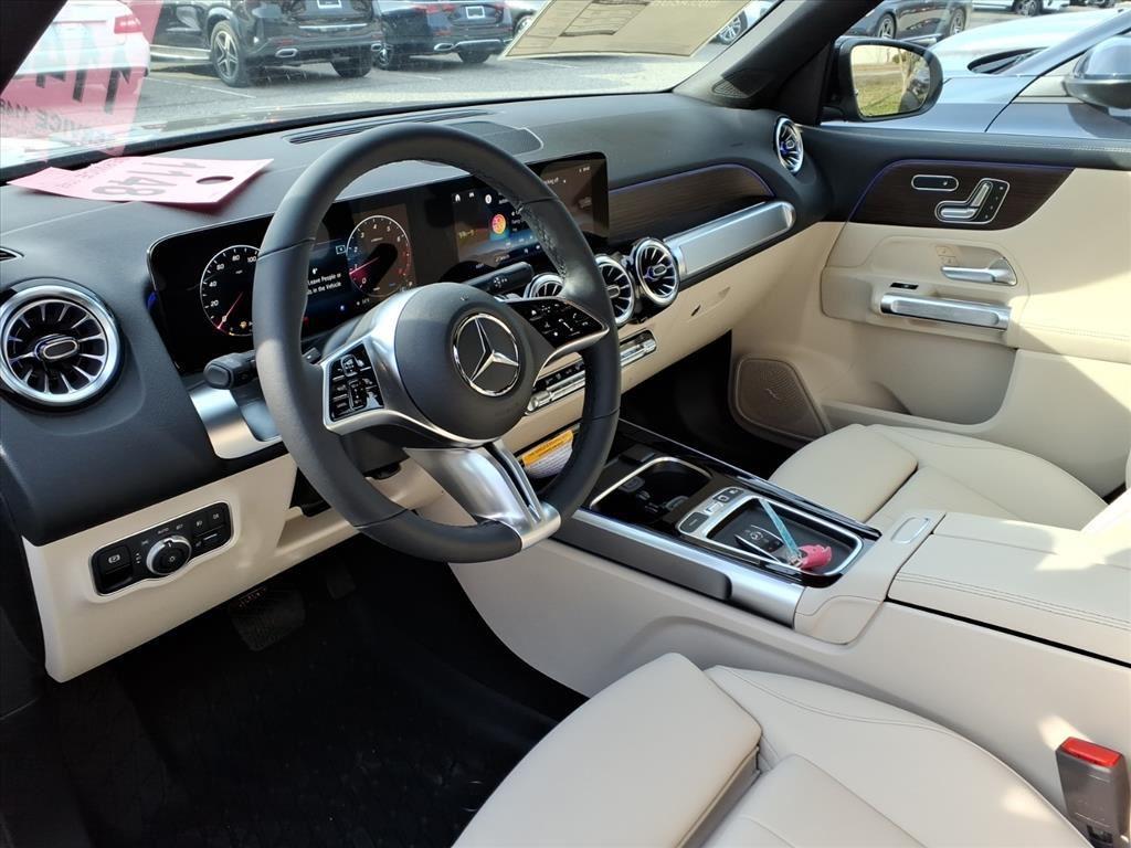 2026 Mercedes-BENZ GLB — миниатюра 20