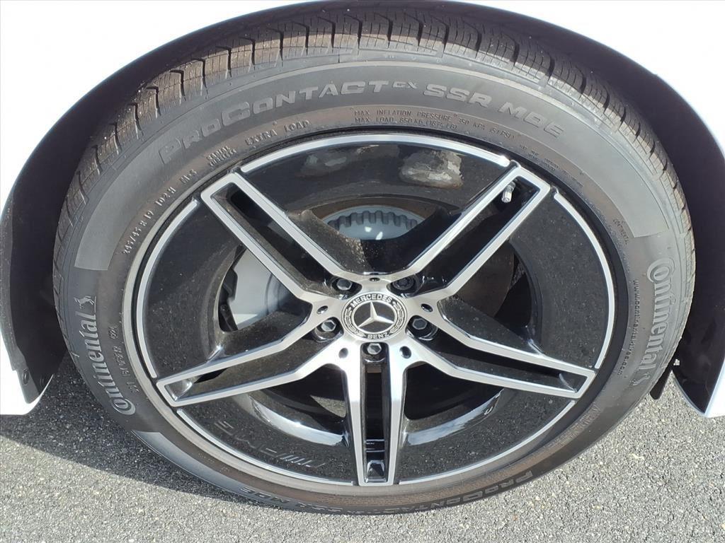 MERCEDES-BENZ E-CLASS - 5