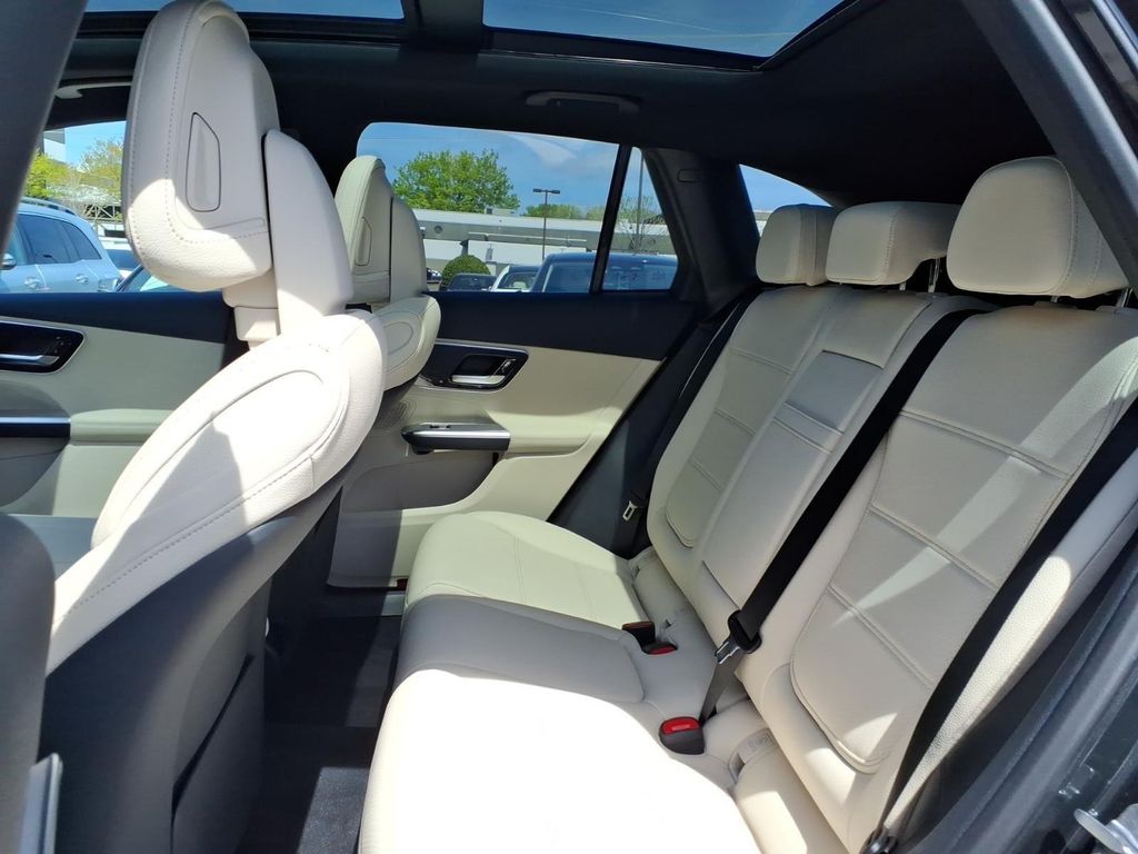 2026 Mercedes-BENZ GLC 缩略图 14
