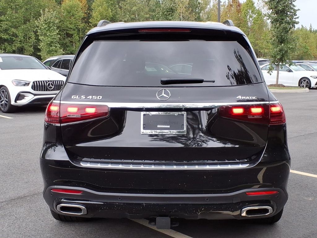 2026 Mercedes-BENZ GLS 缩略图 9
