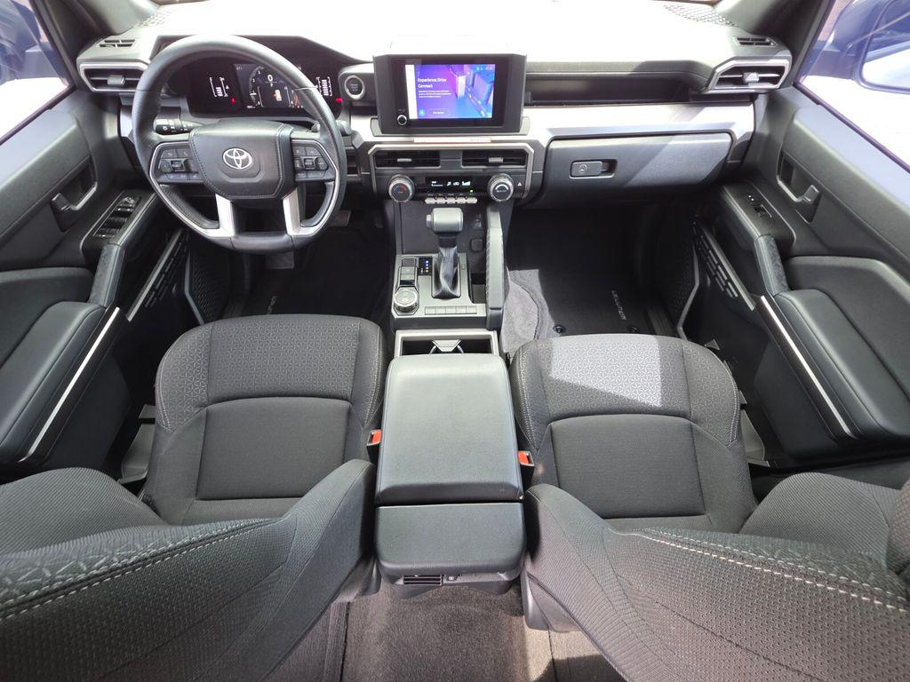 صورة 4 لـ 2025 Toyota 4RUNNER SR5