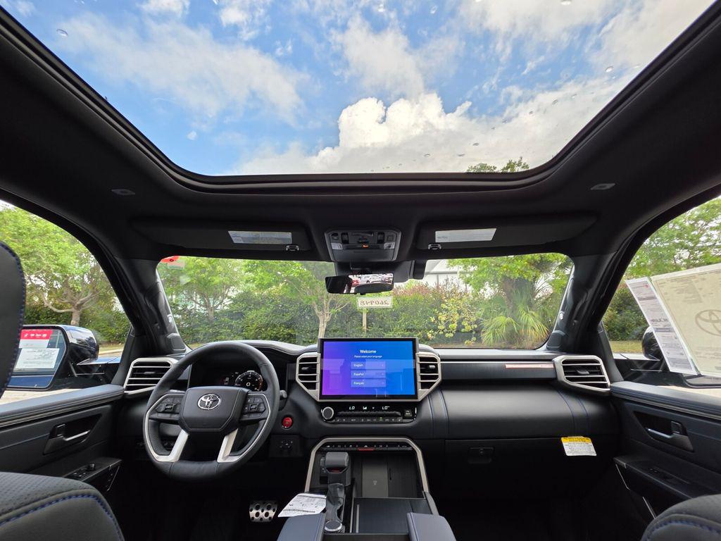 TOYOTA TUNDRA - 4