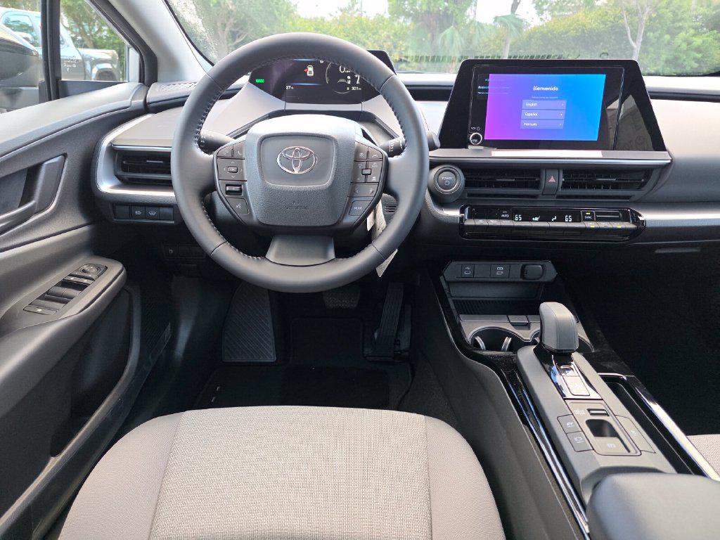 2027 Toyota PRIUS LE 照片 7
