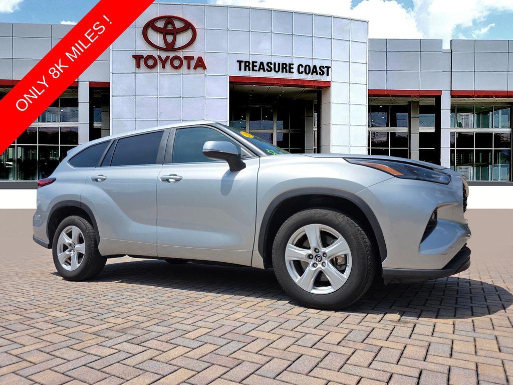 2023 Toyota HIGHLANDER LE — фото 1