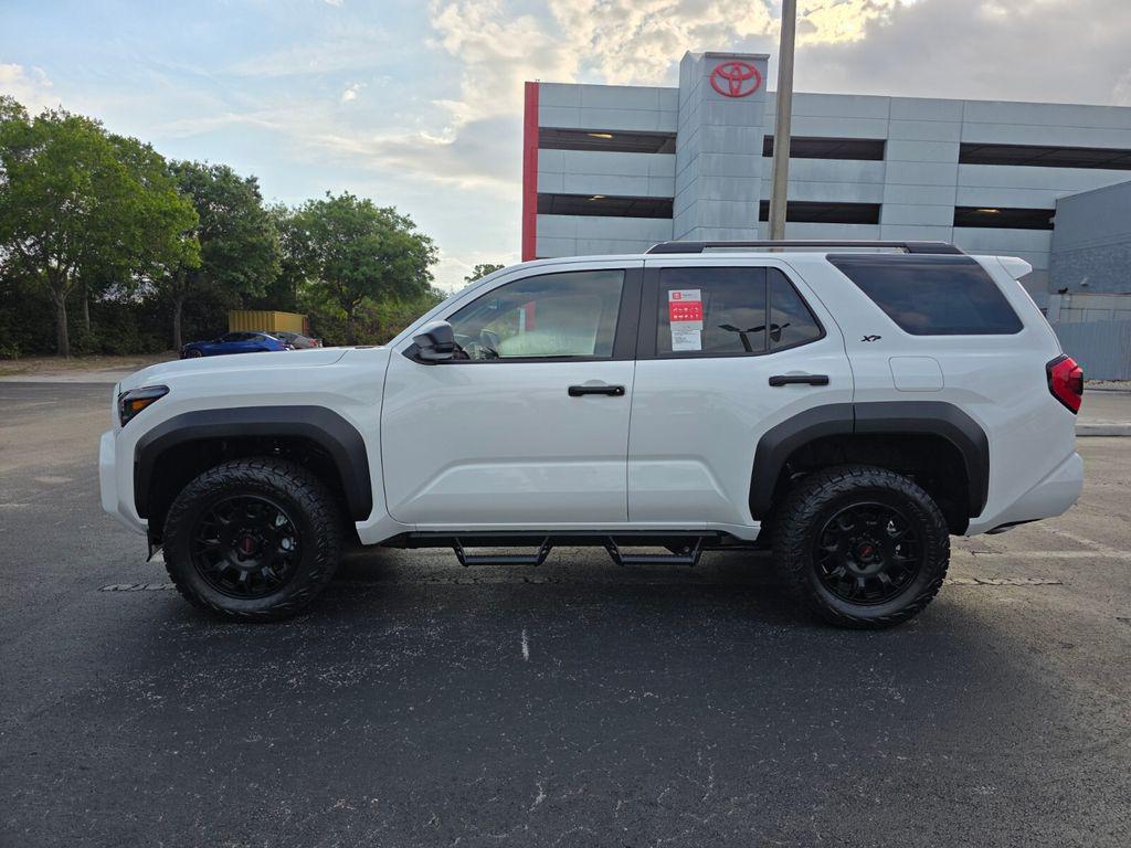 TOYOTA 4RUNNER - 8