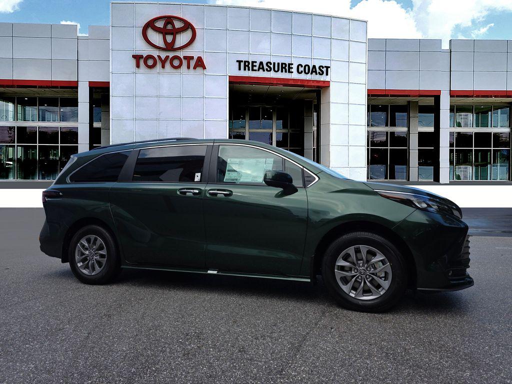 New 2026 Toyota Sienna XLE