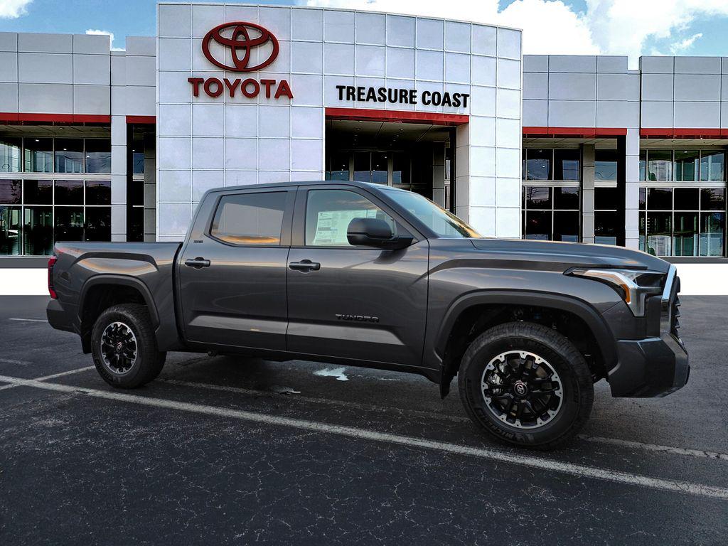 TOYOTA TUNDRA - 1