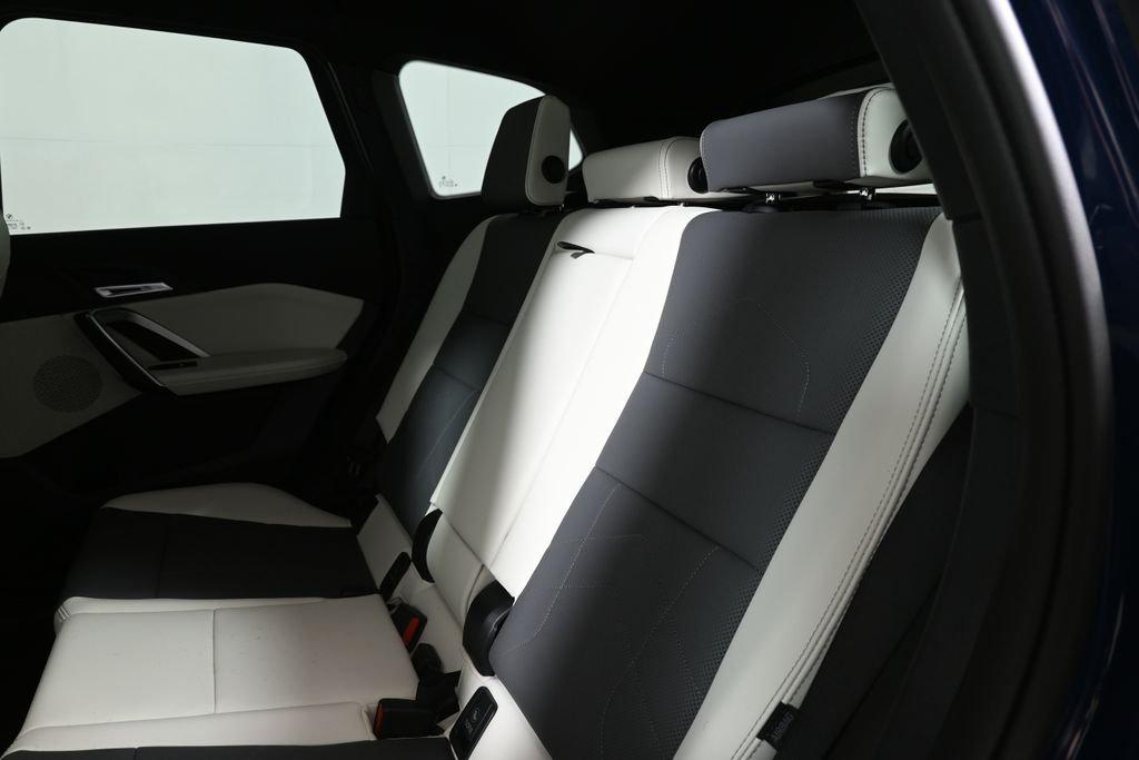 BMW X1 XDRIVE28I - 4