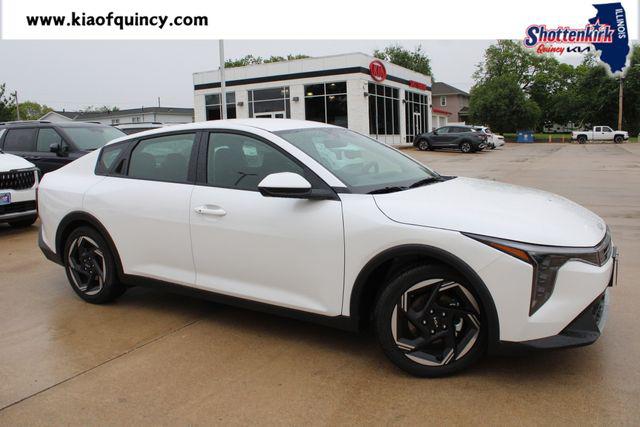 New 2026 Kia K4 EX