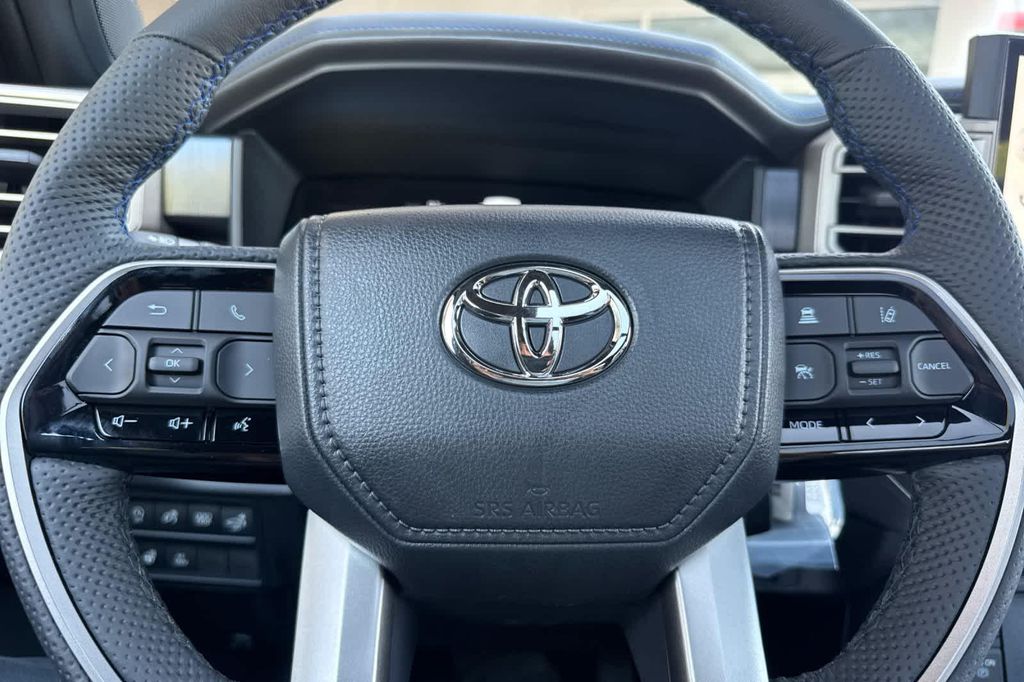 2026 Toyota TUNDRA PLATINUM — миниатюра 24