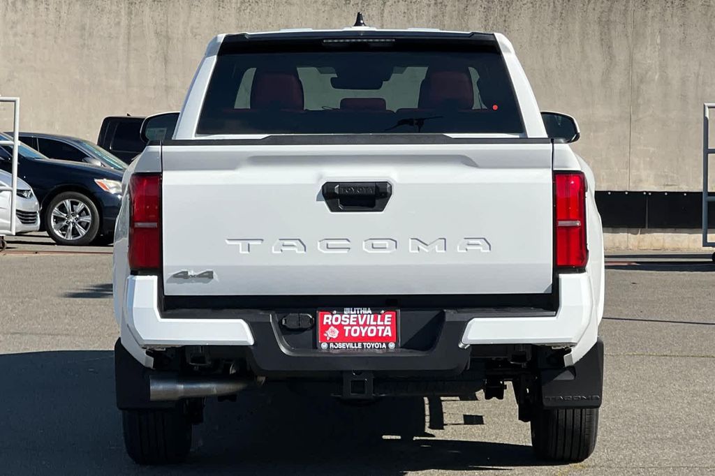 صورة 7 لـ 2026 Toyota TACOMA SR5