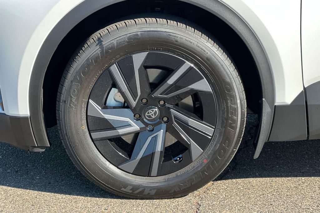2026 Toyota C-HR SE 缩略图 31