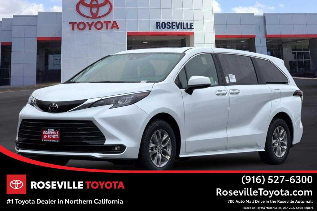 New 2026 Toyota Sienna XLE