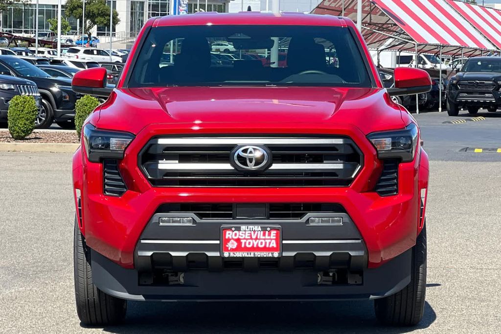 صورة 10 لـ 2026 Toyota TACOMA SR5