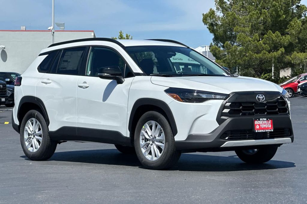 TOYOTA COROLLA CROSS - 9