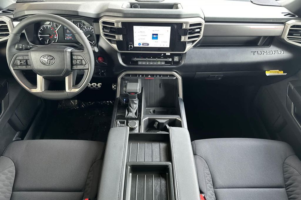 TOYOTA TUNDRA - 3
