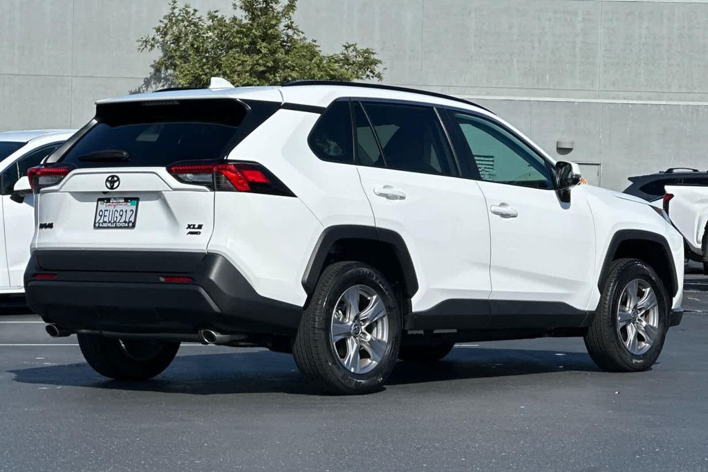 TOYOTA RAV4 - 2