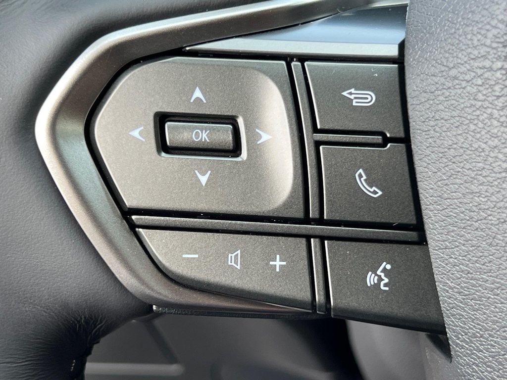 صورة مصغرة 18 لـ 2026 Lexus NX 450H+ PREMIUM