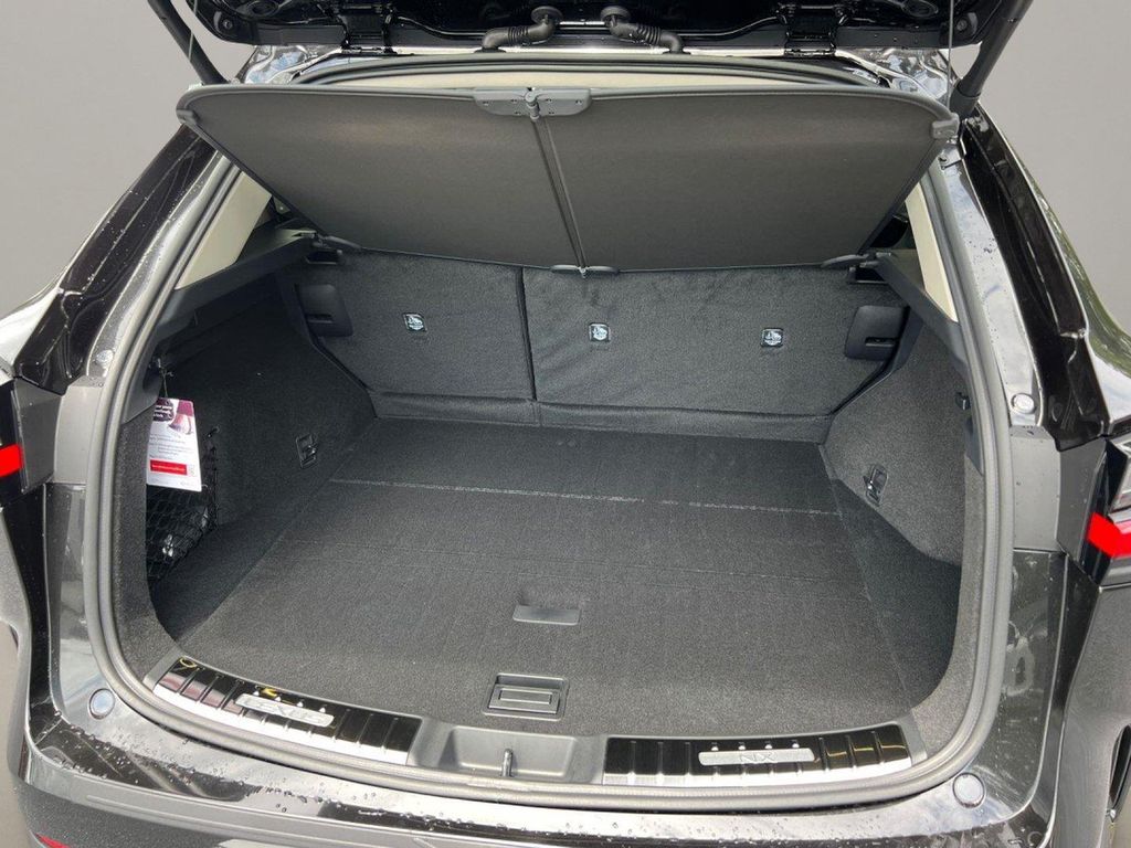 صورة مصغرة 12 لـ 2026 Lexus NX 350 PREMIUM
