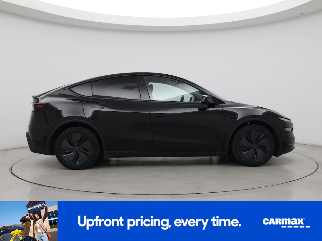 TESLA MODEL Y LONG RANGE - 9