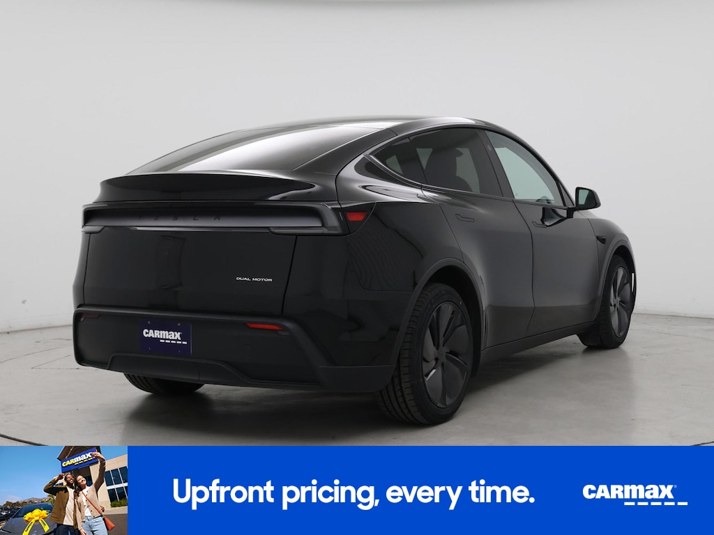 TESLA MODEL Y LONG RANGE - 10