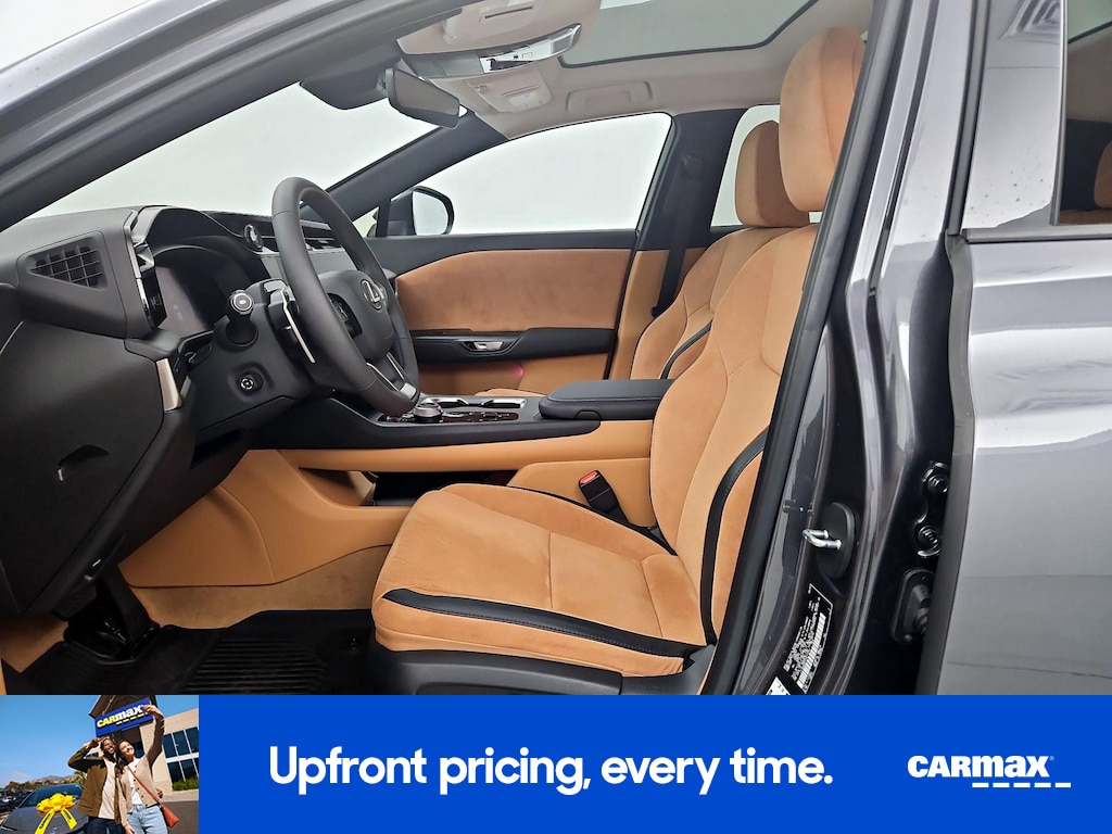 صورة مصغرة 14 لـ 2023 Lexus RZ 450E LUXURY