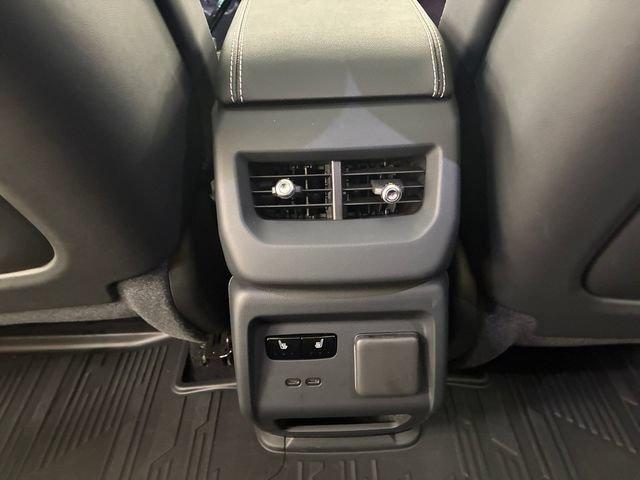 صورة 19 لـ 2025 Cadillac OPTIQ LUXURY